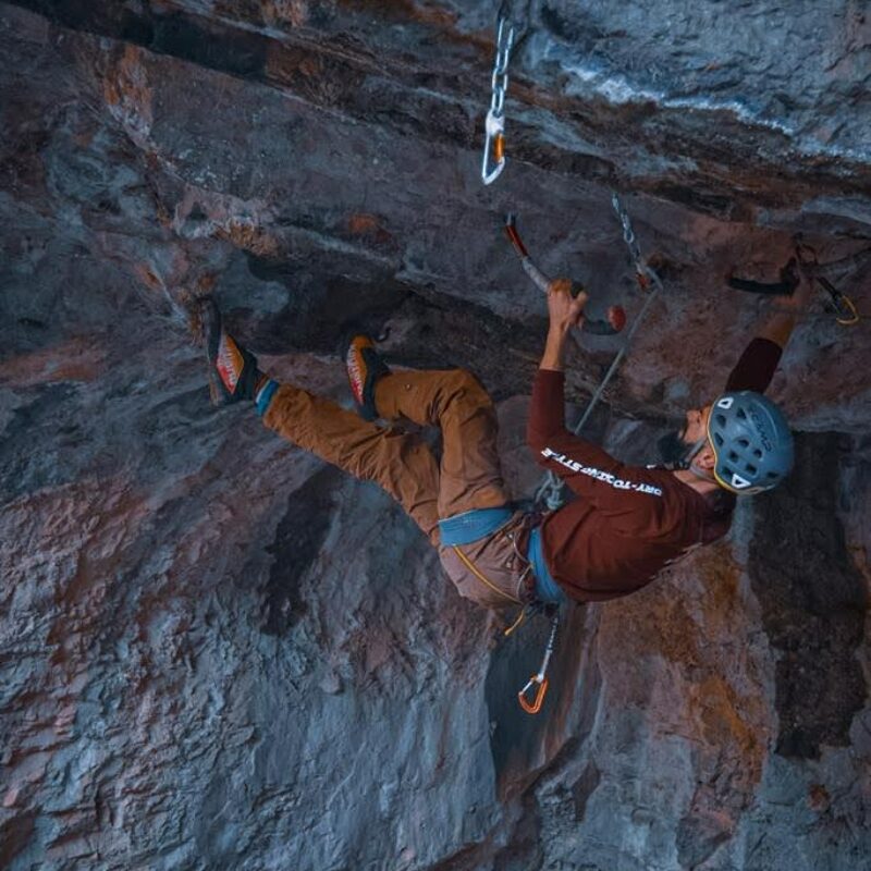 Expédition Verticale dry tooling